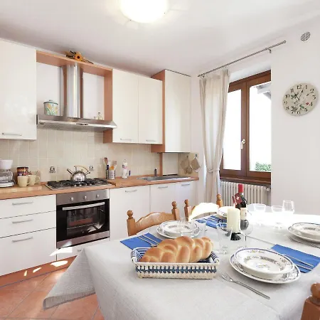 Modern Apartment with Private Garden near Lake in Lombardy Gravedona